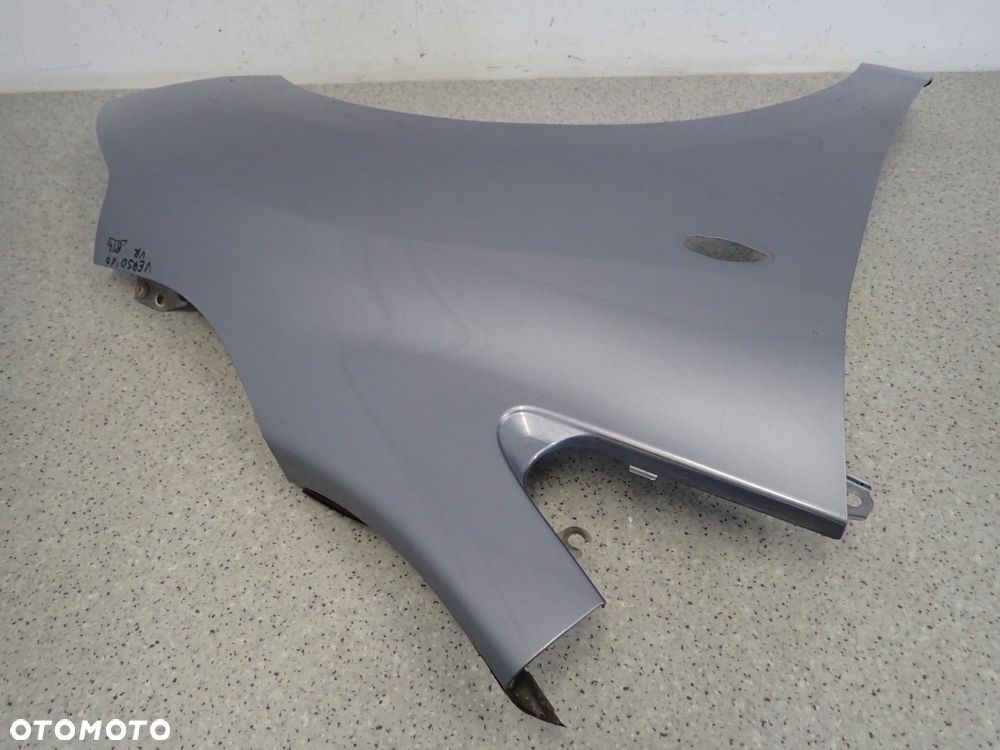 TOYOTA VERSO 09-13 BŁOTNIK PRZEDNI PRAWY 8T4 - 10