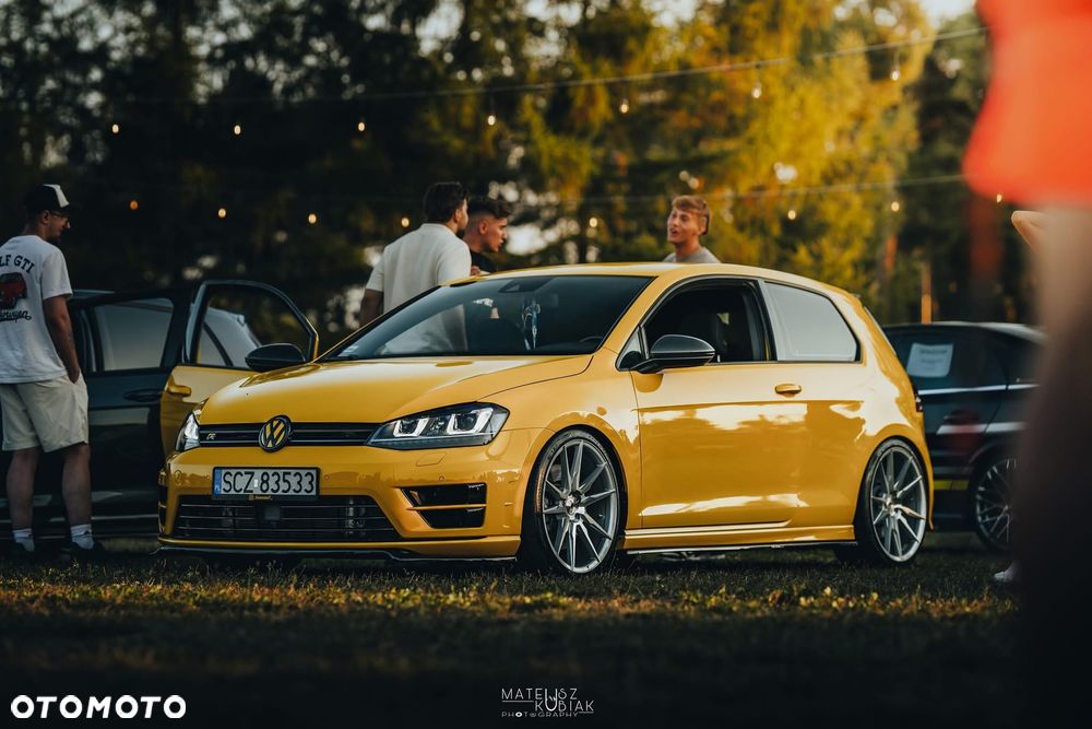 Volkswagen Golf - 2