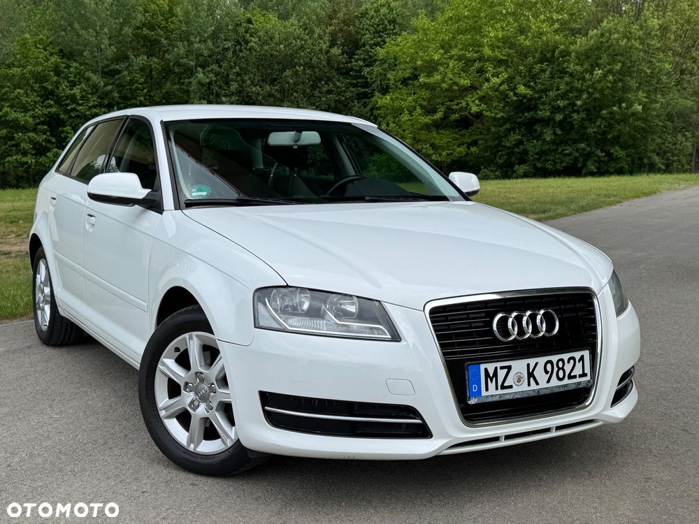Audi A3 Sportback - 2