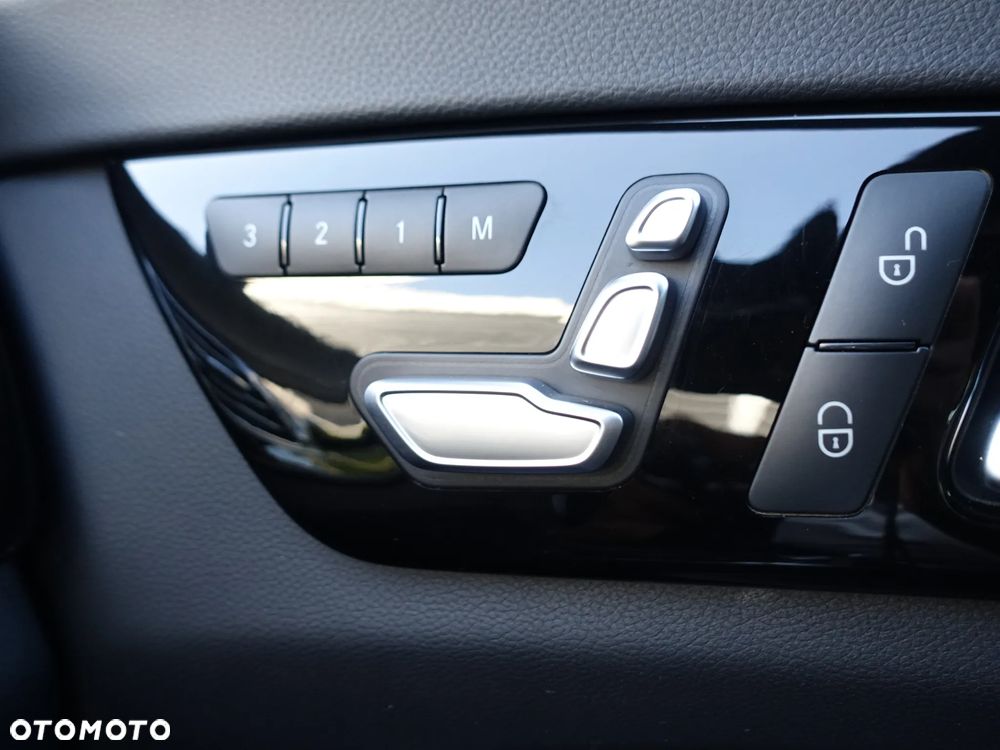 Mercedes-Benz CLS 350 d 4-Matic - 26