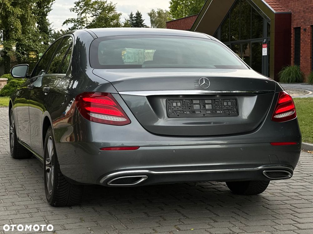 Mercedes-Benz Klasa E 220 d 9G-TRONIC - 3
