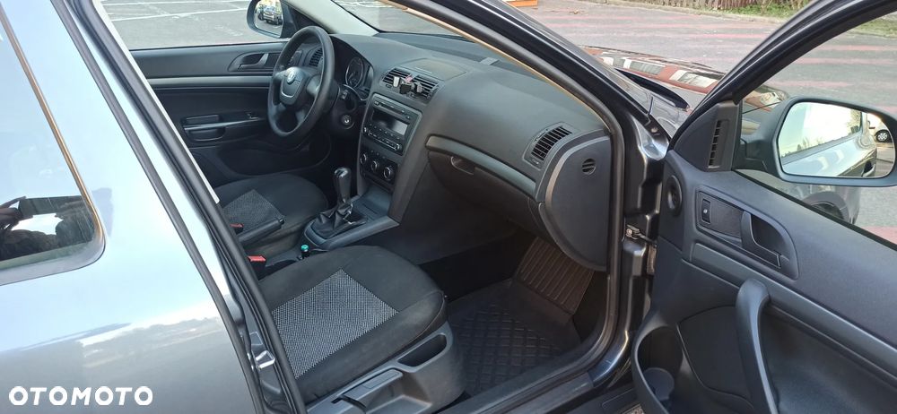 Skoda Octavia 1.6 Tour - 16