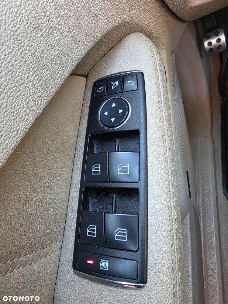 Mercedes-Benz Klasa E 250 CDI DPF BlueEFFICIENCY Automatik Elegance - 14