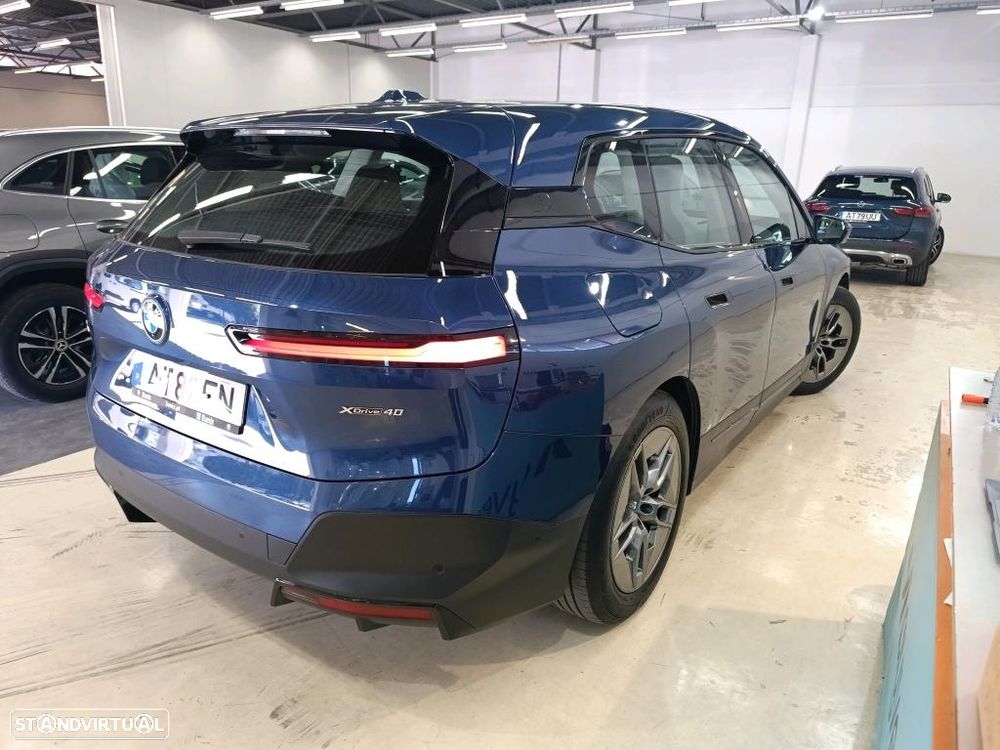 BMW iX xDrive 40 - 4