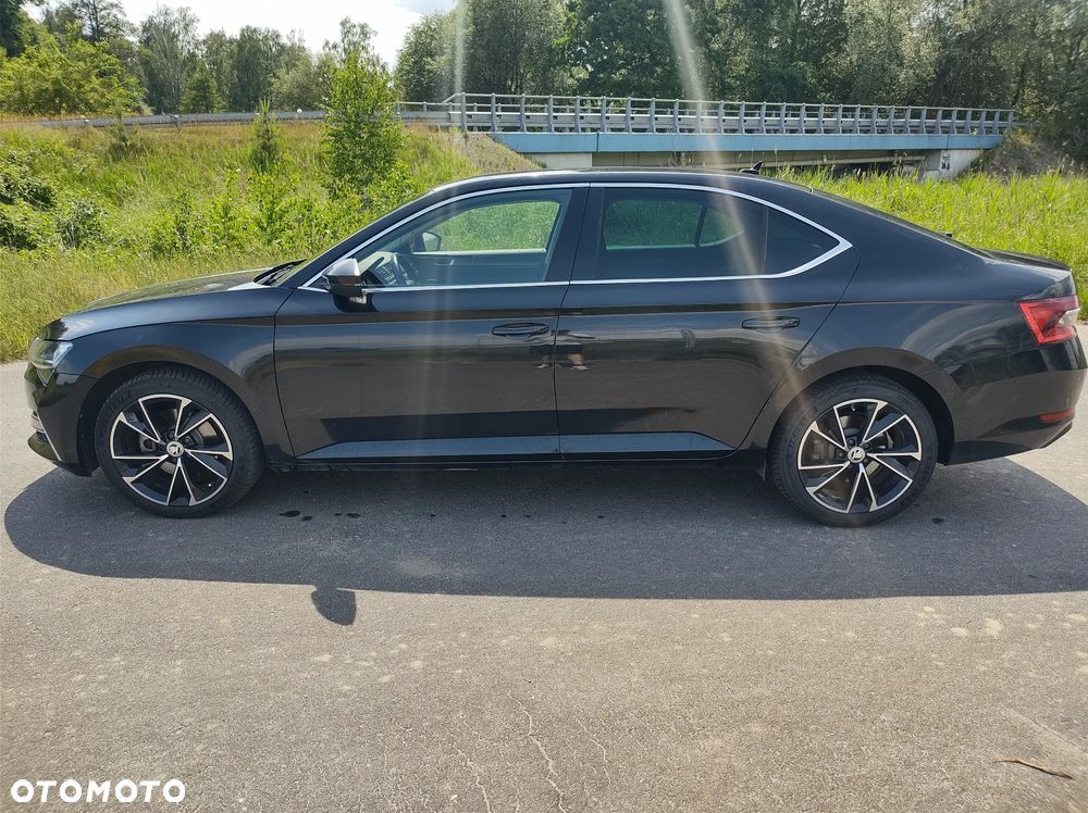 Skoda Superb 2.0 TDI Ambition DSG - 8