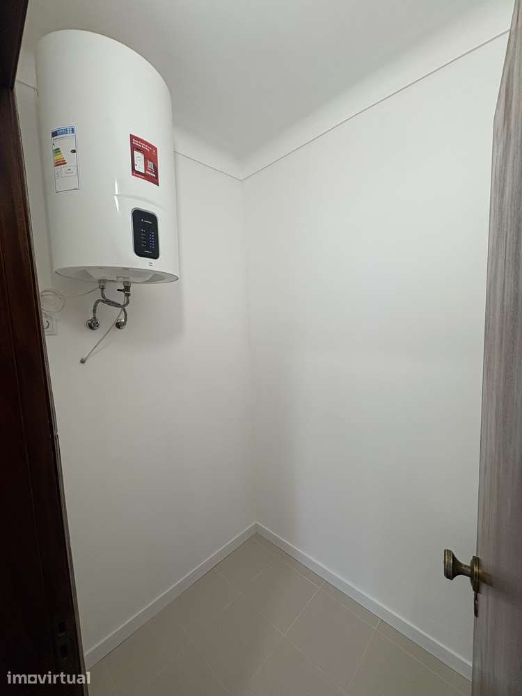 T2 no centro de Alcacer a estrear (remodelado) - Grande imagem: 5/15
