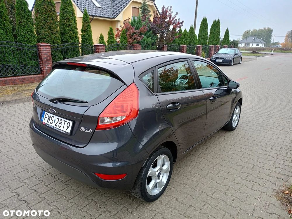 Ford Fiesta - 7