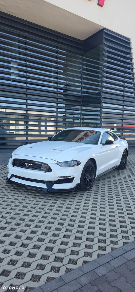 Ford Mustang - 6