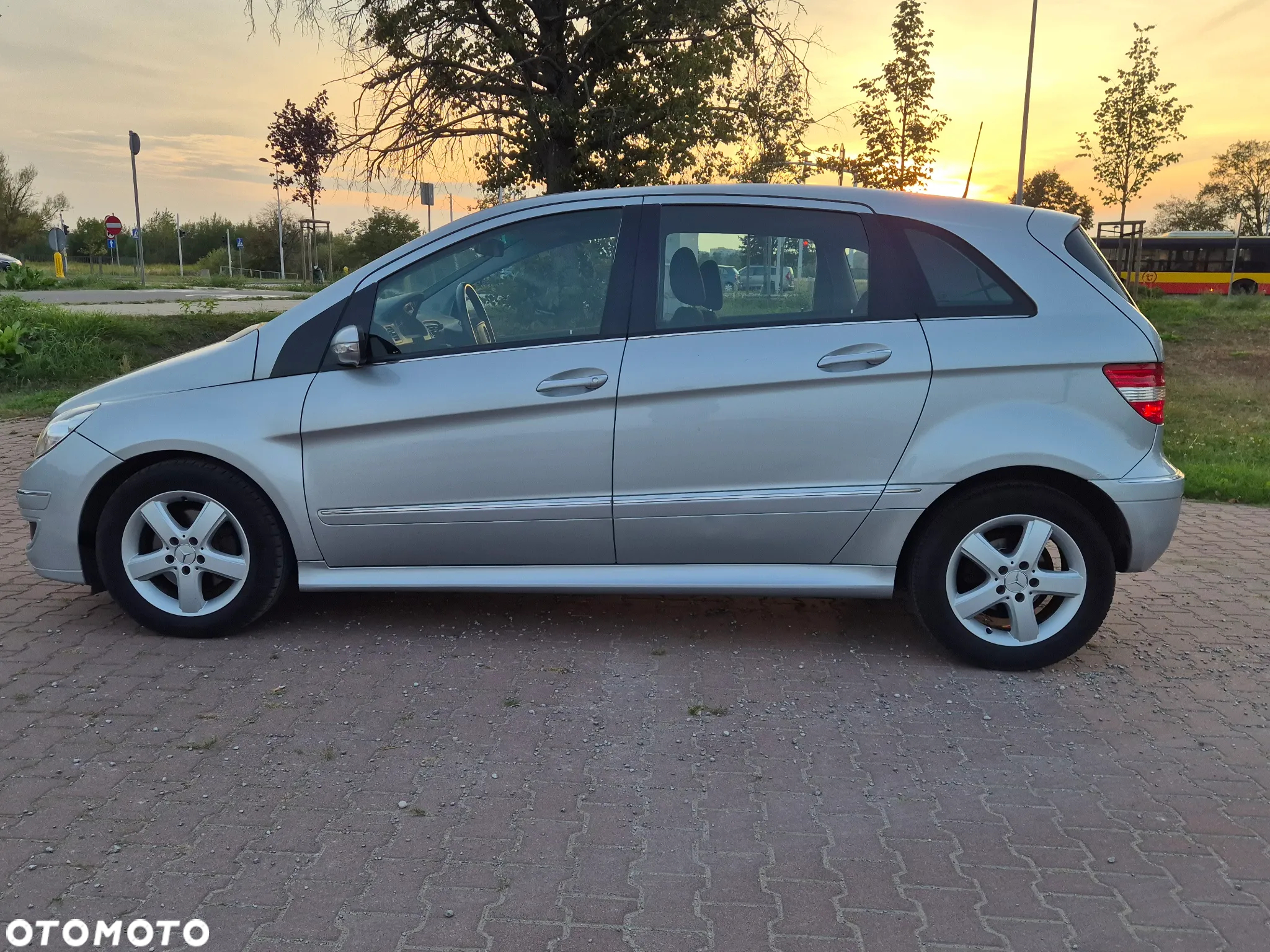 Mercedes-Benz Klasa B 200 Turbo Autotronic - 18