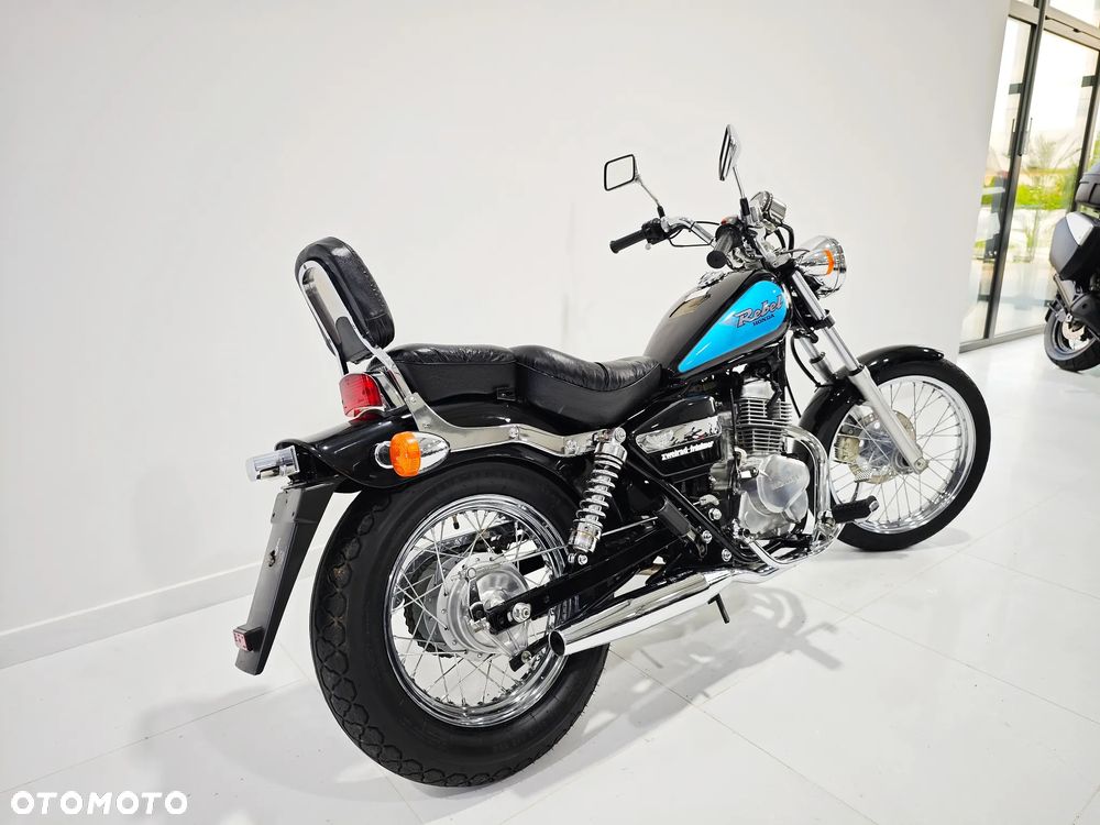 Honda CA - 9