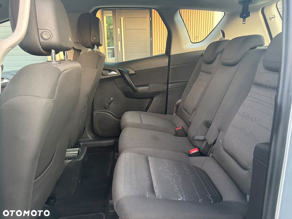 Opel Meriva - 9