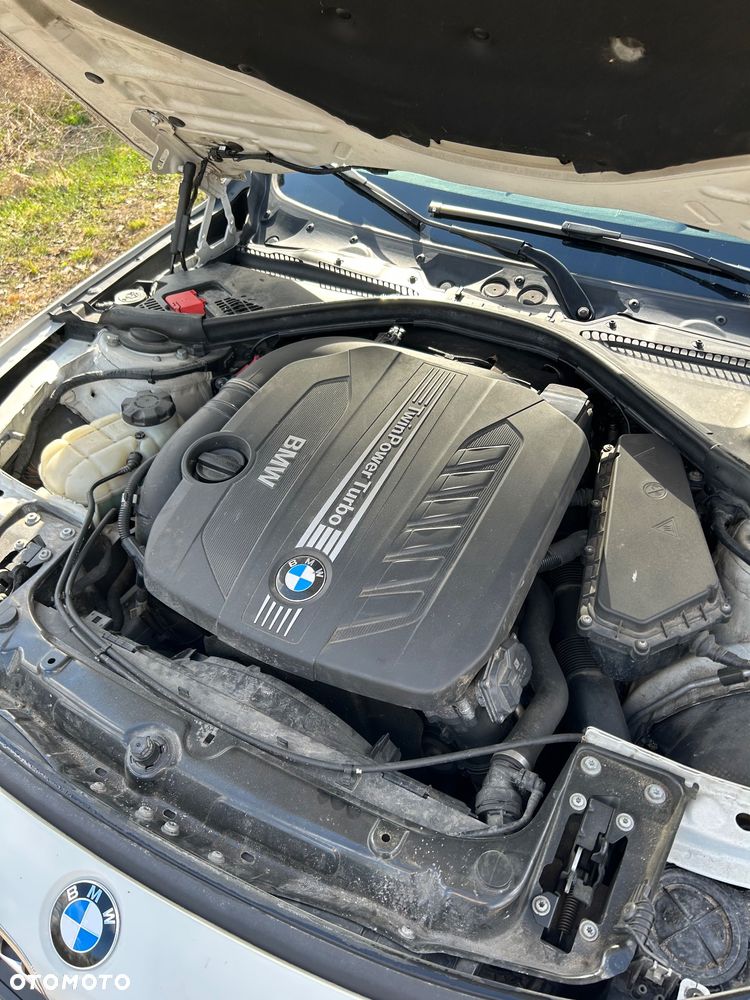 BMW Seria 3 330d Sport Line - 19