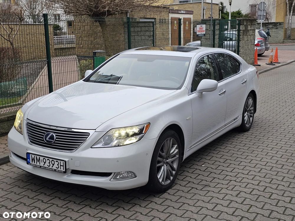 Lexus LS - 5