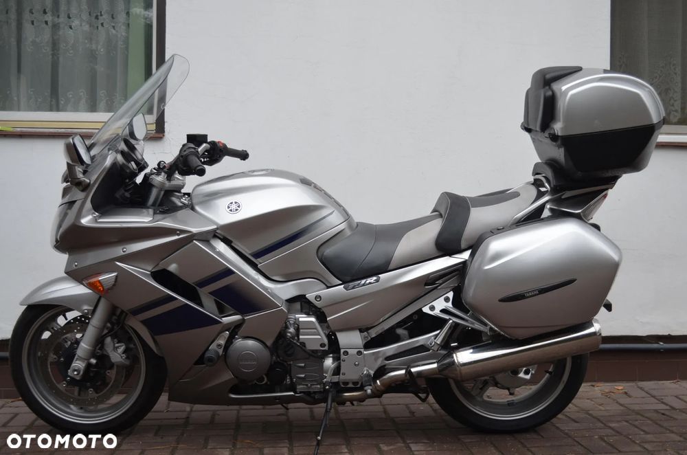 Yamaha FJR - 2