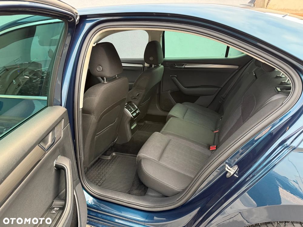 Skoda Superb 1.5 TSI Style DSG - 8