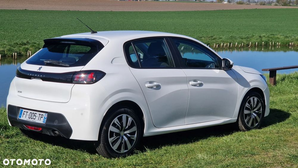 Peugeot 208 PureTech 75 Allure - 24