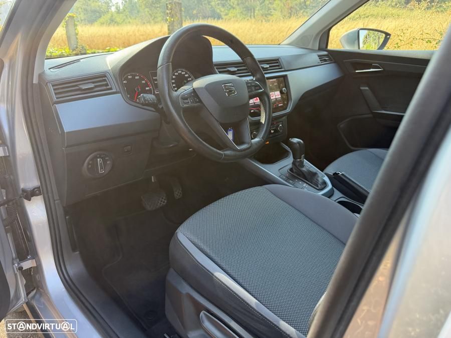 SEAT Arona - 10