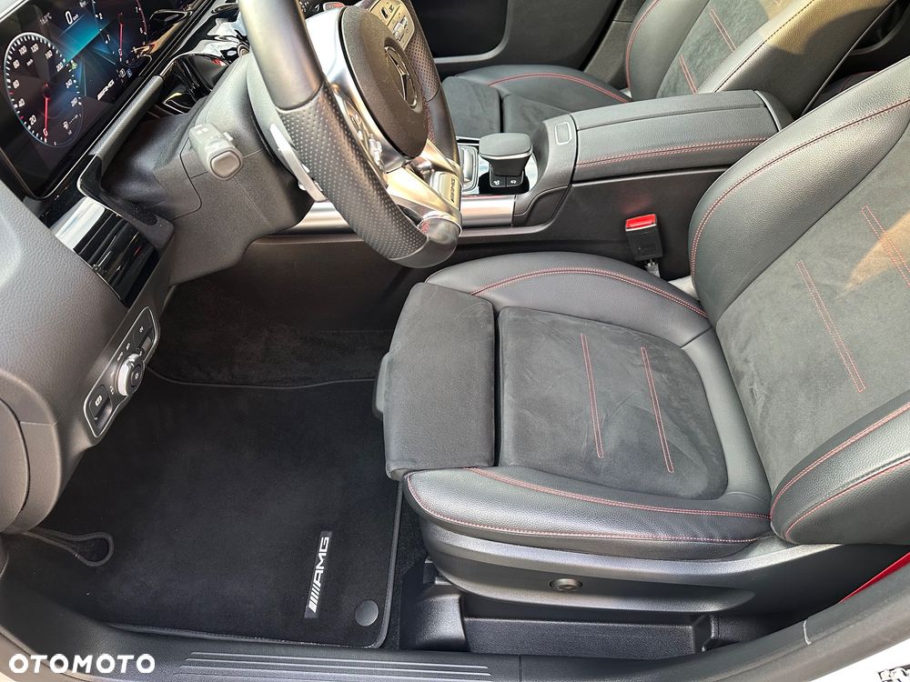 Mercedes-Benz GLA AMG 35 4Matic AMG Speedshift DCT 8G - 16