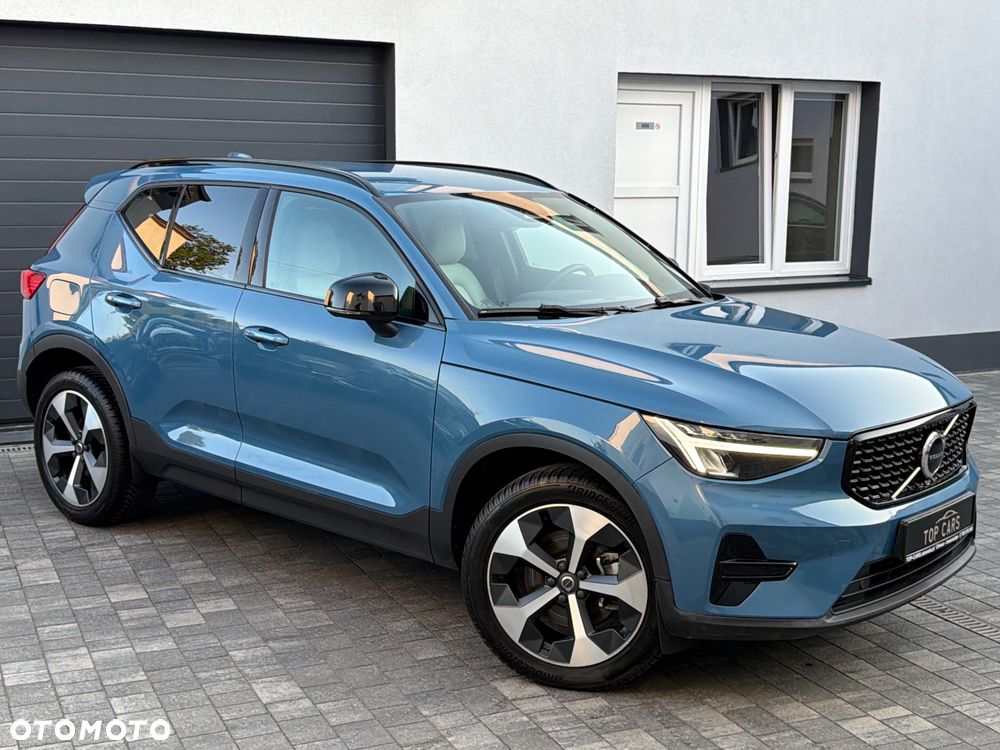 Volvo XC 40 B3 B DKG Ultra Black Edition - 22