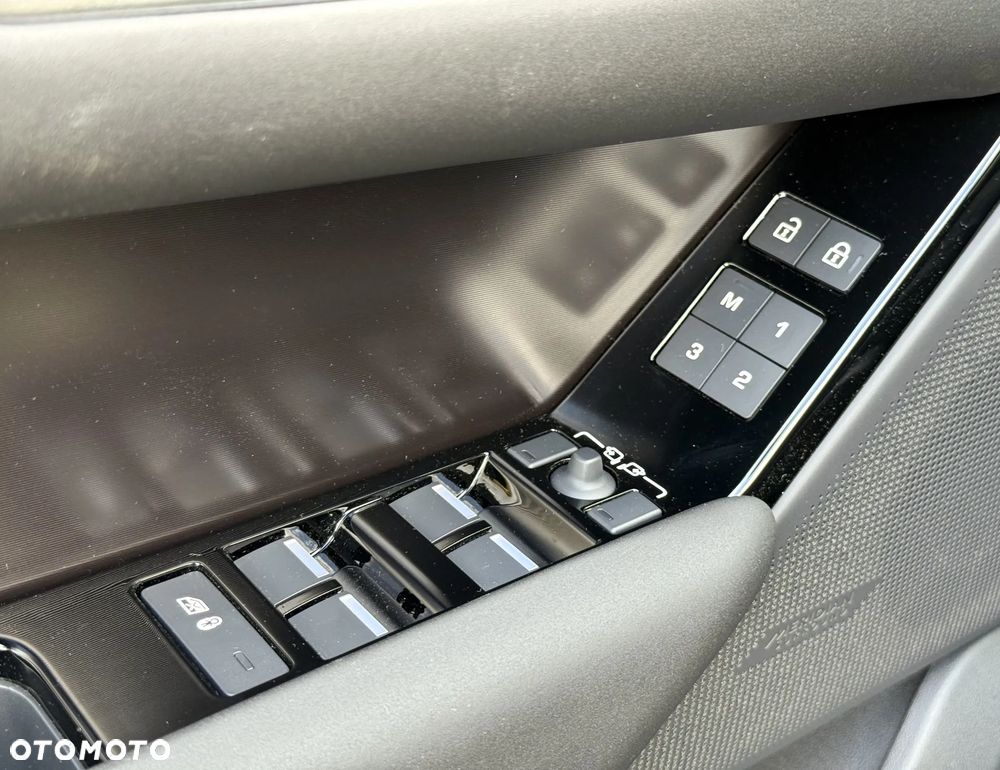 Land Rover Range Rover Velar P400 Belgravia Edition - 19