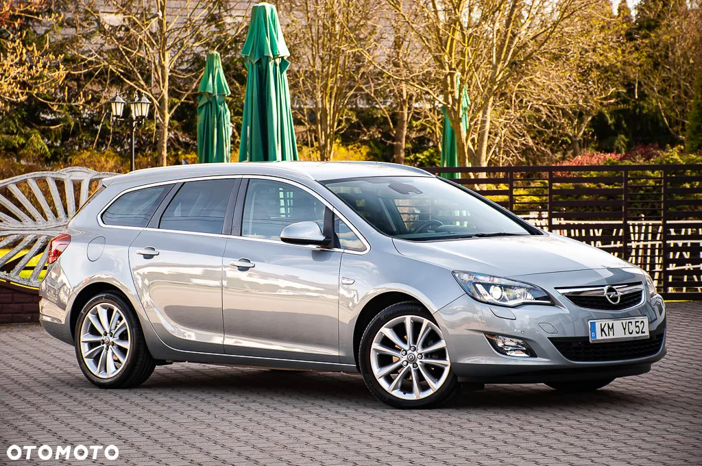 Opel Astra 1.4 Turbo Cosmo - 10