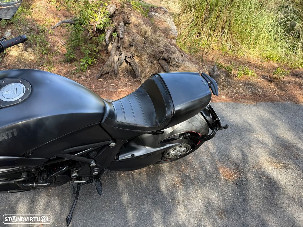 Ducati Diavel 1200 Darck - 18