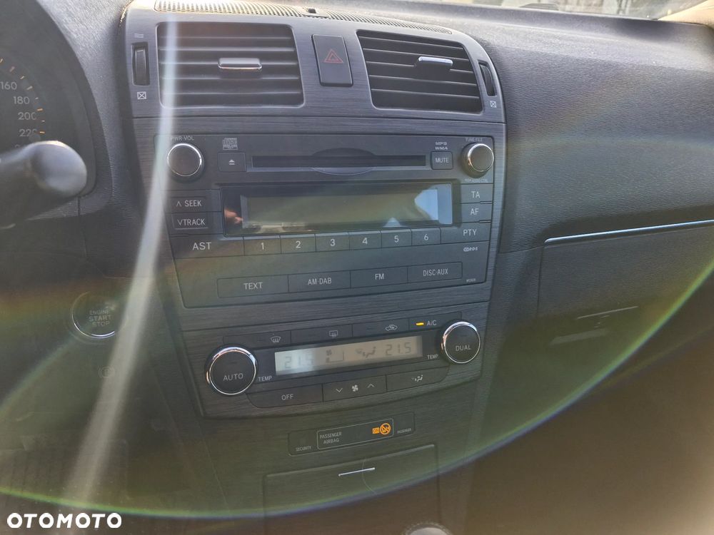 Toyota Avensis 2.0 Sol plus MS - 20