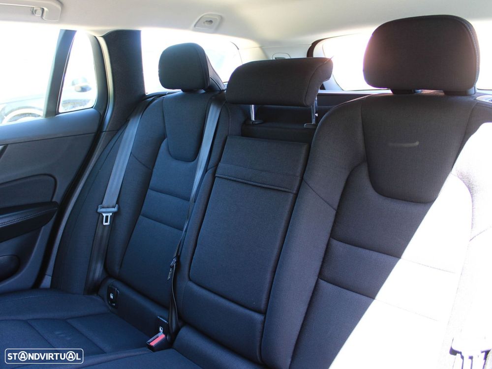 Volvo V60 2.0 D3 Geartronic - 47