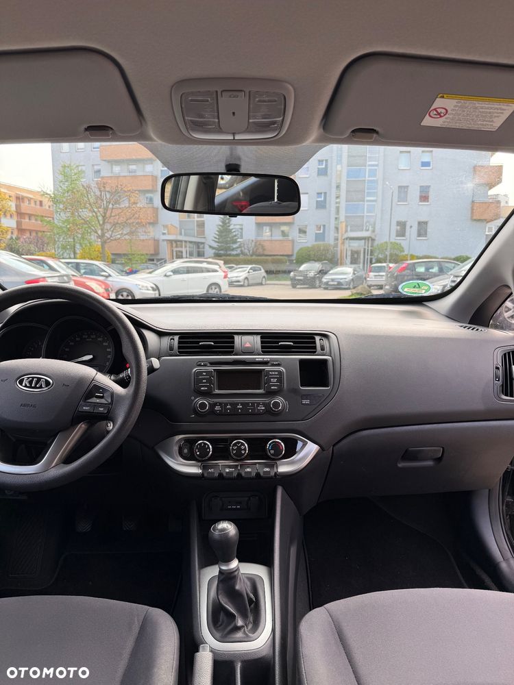 Kia Rio 1.2 Attract - 17
