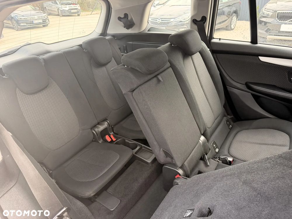 BMW Seria 2 218d xDrive Sport-Aut Advantage - 13