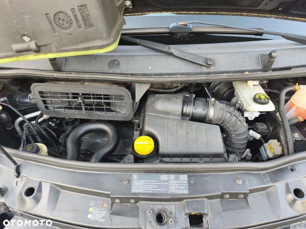Opel VIVARO - 23