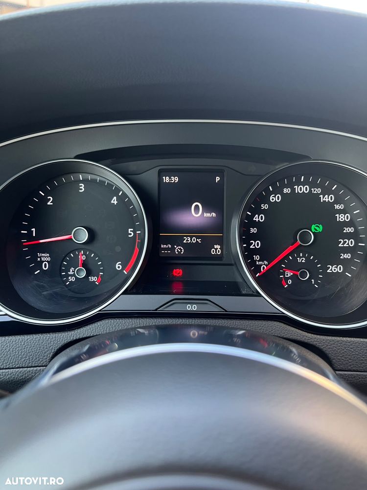 Volkswagen Passat 2.0 TDI DSG Highline - 15