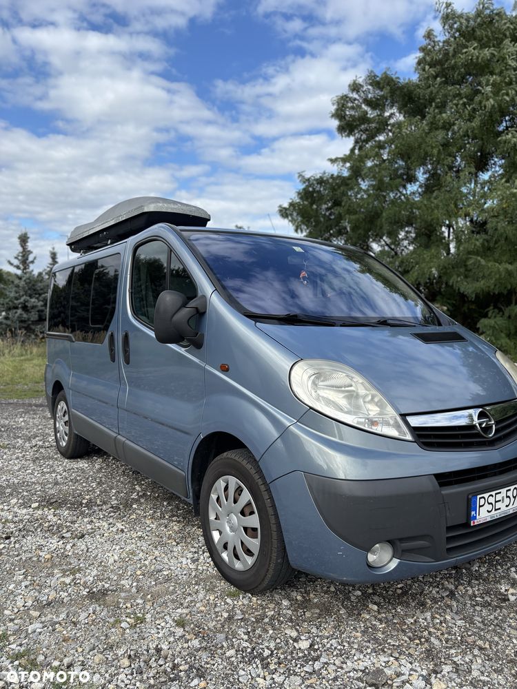Opel Vivaro - 1