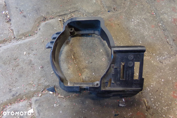 Ramka koszyk mocowanie halogenu 9687570980 Citroen DS3