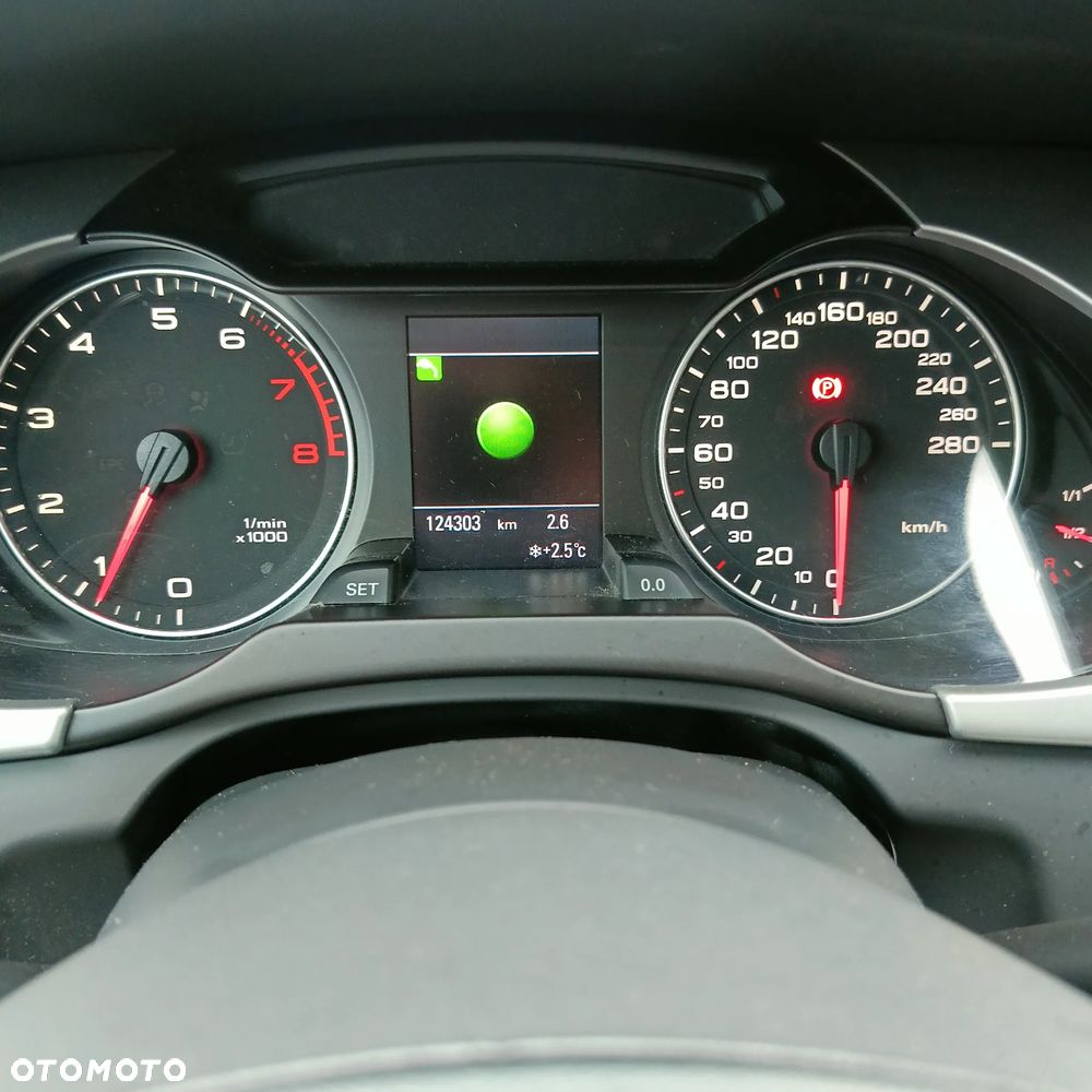 Audi A4 Limousine - 11