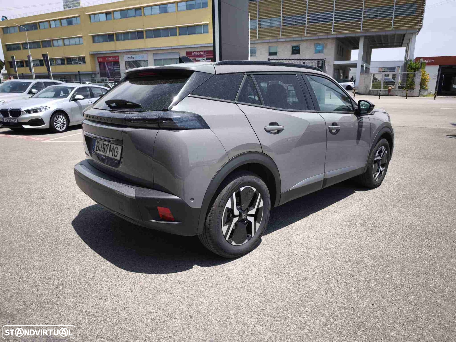 Peugeot e-2008 50 kWh Allure - 4
