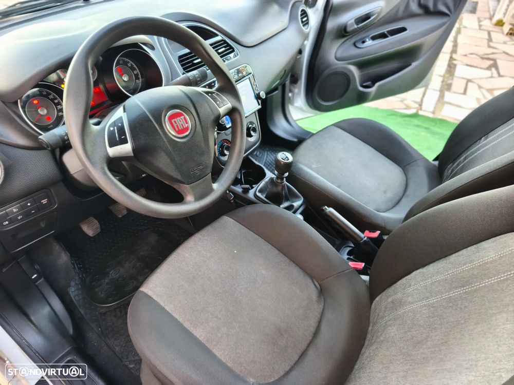 Fiat Punto 1.2 Young S&S - 19