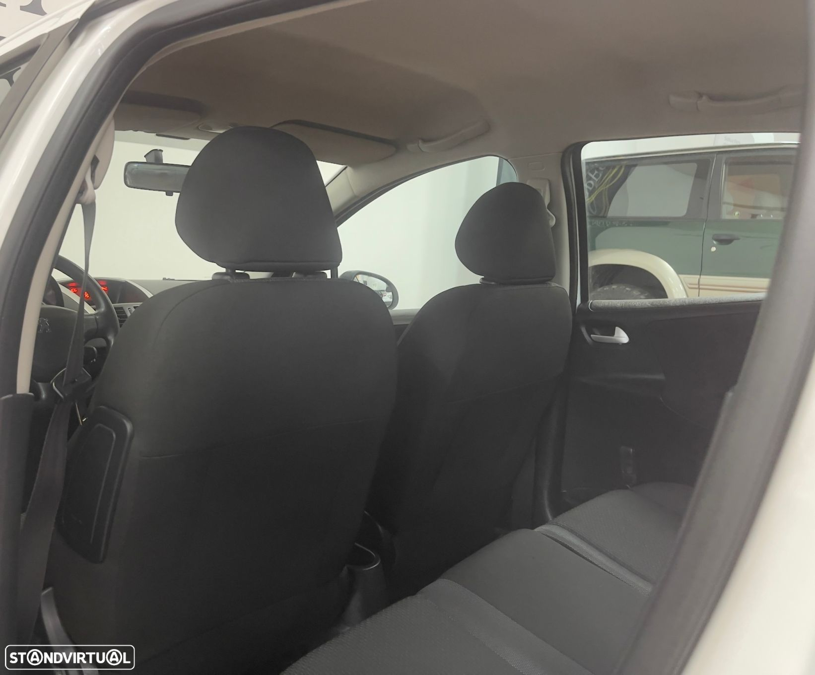 Peugeot 207 1.6 HDi Sport - 14