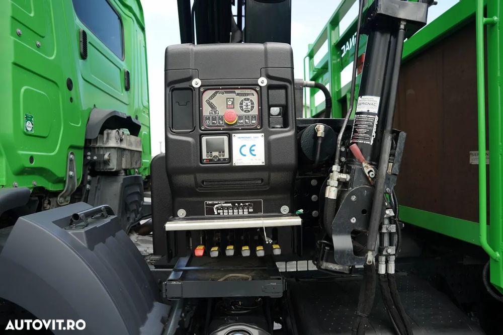 Mercedes-Benz AROCS 1835 / 4x4 / LIVRARE + HIAB 162 ES-3 HDS / RADIOCOMANDĂ / ROTATOARE / FURCĂ / EURO 6 - 24