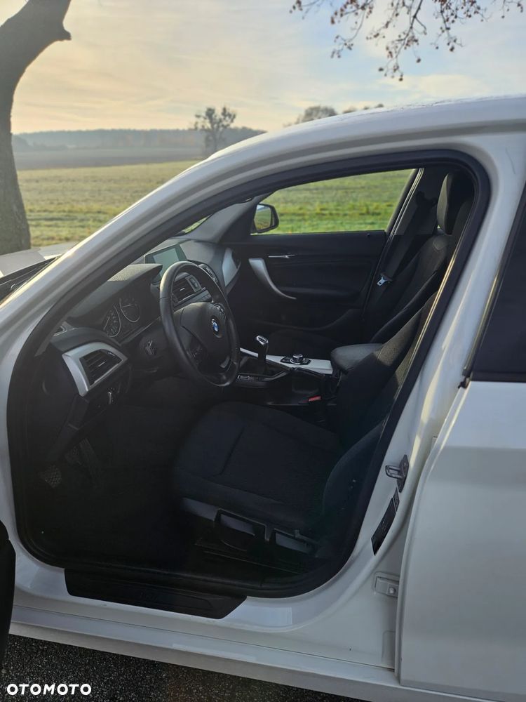 BMW Seria 1 114i - 13