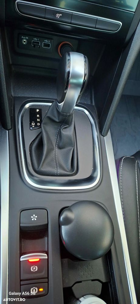 Renault Megane TCe 140 GPF EDC Techno - 5