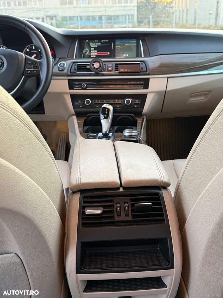 BMW Seria 5 520d xDrive AT - 9