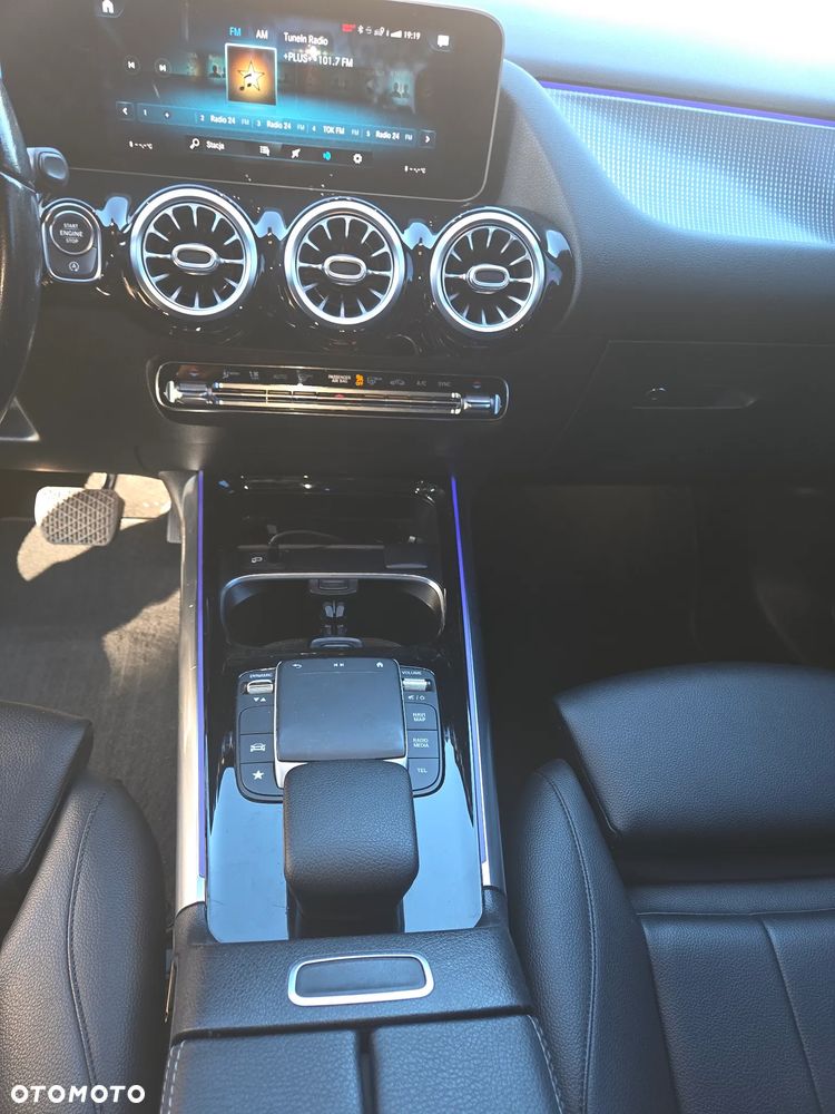 Mercedes-Benz GLA 250 8G-DCT Progressive - 16