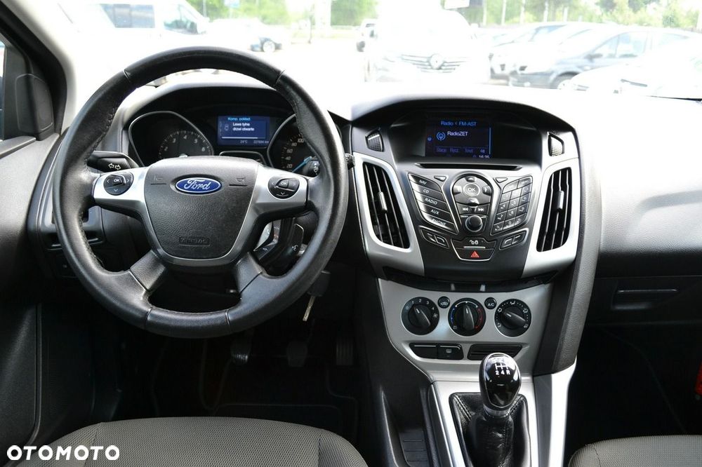 Ford Focus 1.6 Edition - 9