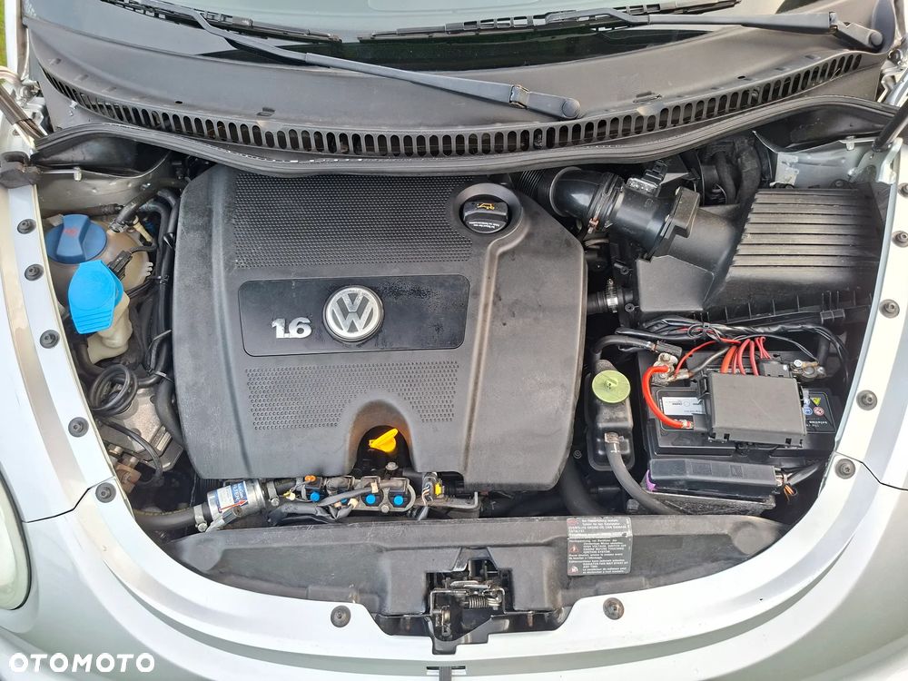 Volkswagen New Beetle 1.6 - 10