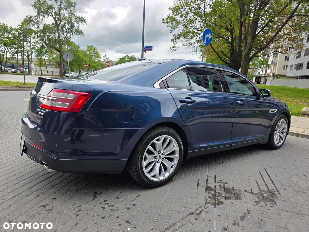 Ford Taurus - 30