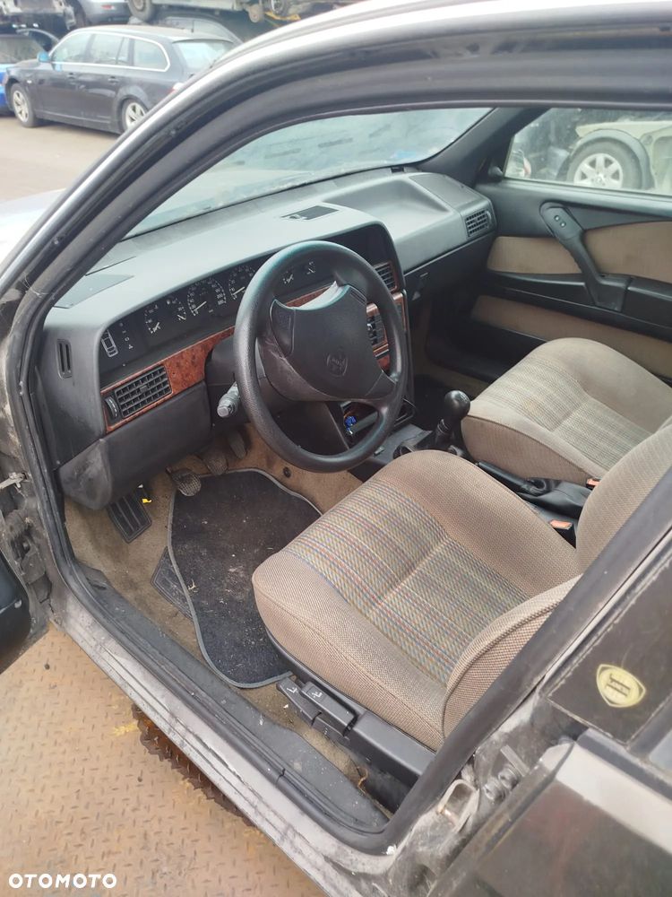Lancia Dedra na części. - 5