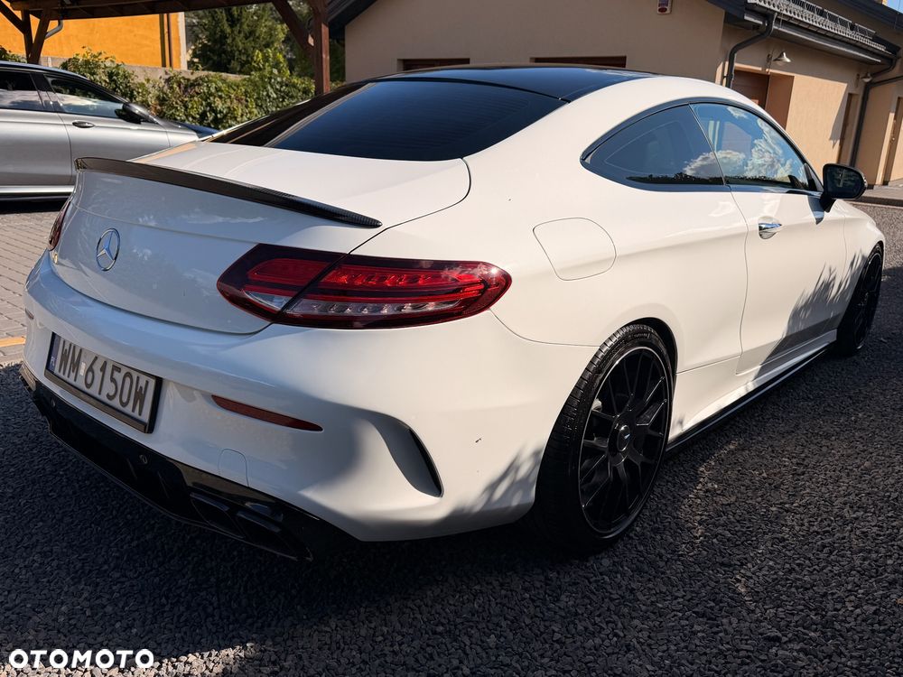 Mercedes-Benz Klasa C 300 9G-TRONIC - 8