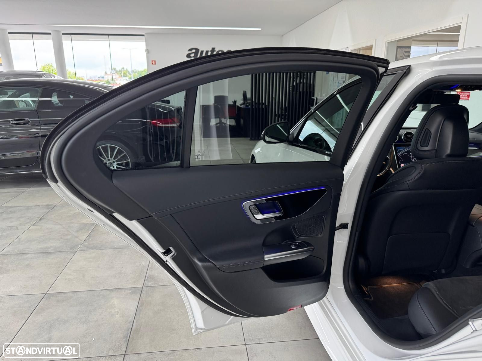 Mercedes-Benz C 300 d AMG Line - 12