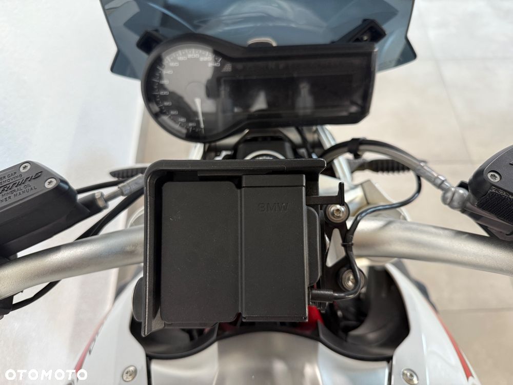 BMW R - 8